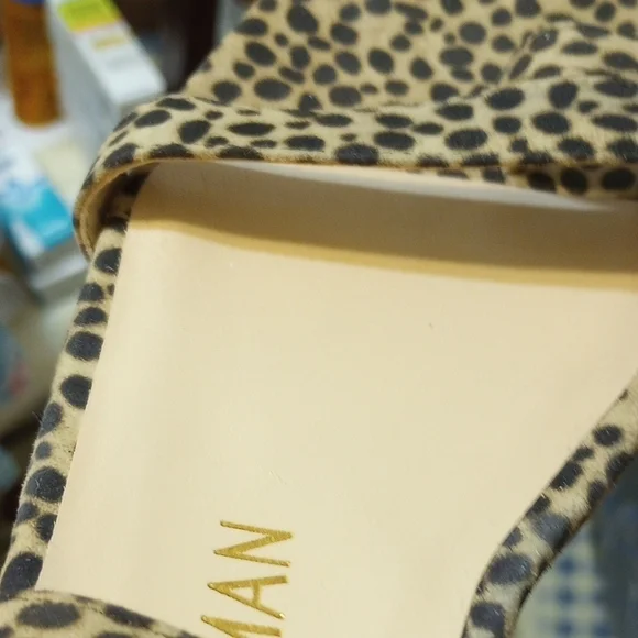 Stuart Weitzman Brown and Black Sandals - Picture 5 of 17